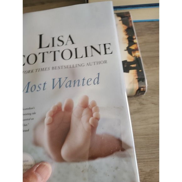 lisa scottoline books lot Of 3 Hardcover Titles In Description - Picture 3 of 4